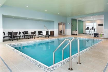 Holiday Inn Express & Suites Duluth North - Miller Hill an IHG Hotel - image 3